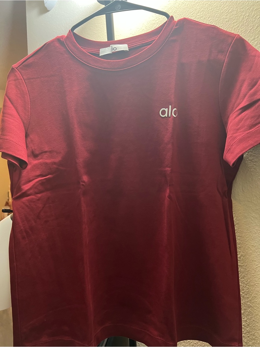 Red Burgundy Logo T-Shirt Crewneck Stretch Short Sleeve